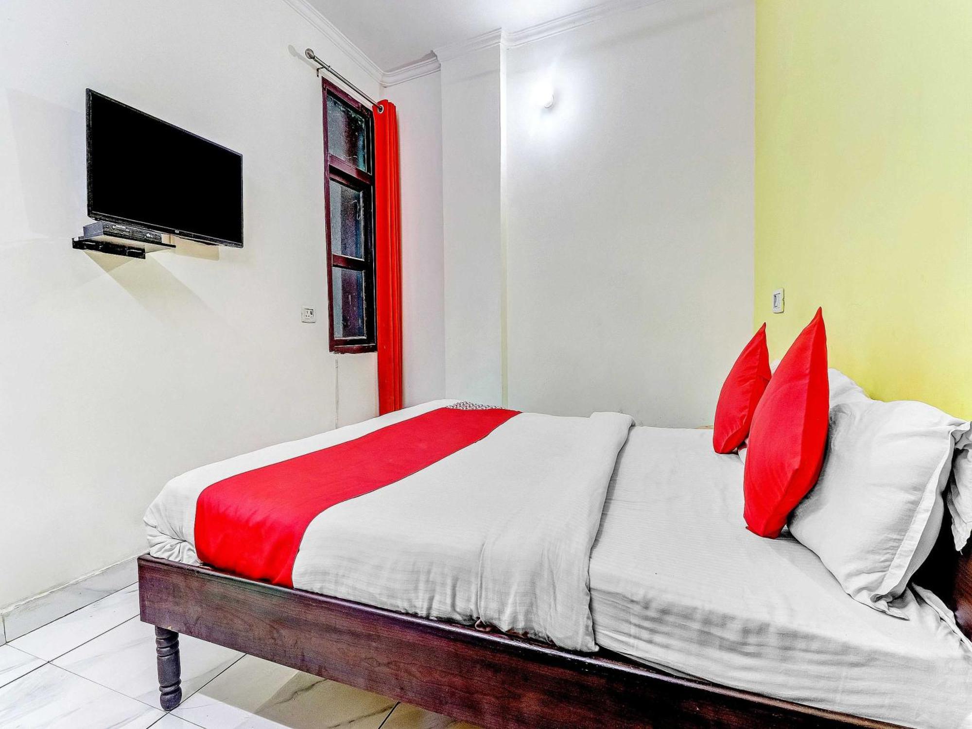 Hotel O Cozy Stay Delhi  Dış mekan fotoğraf