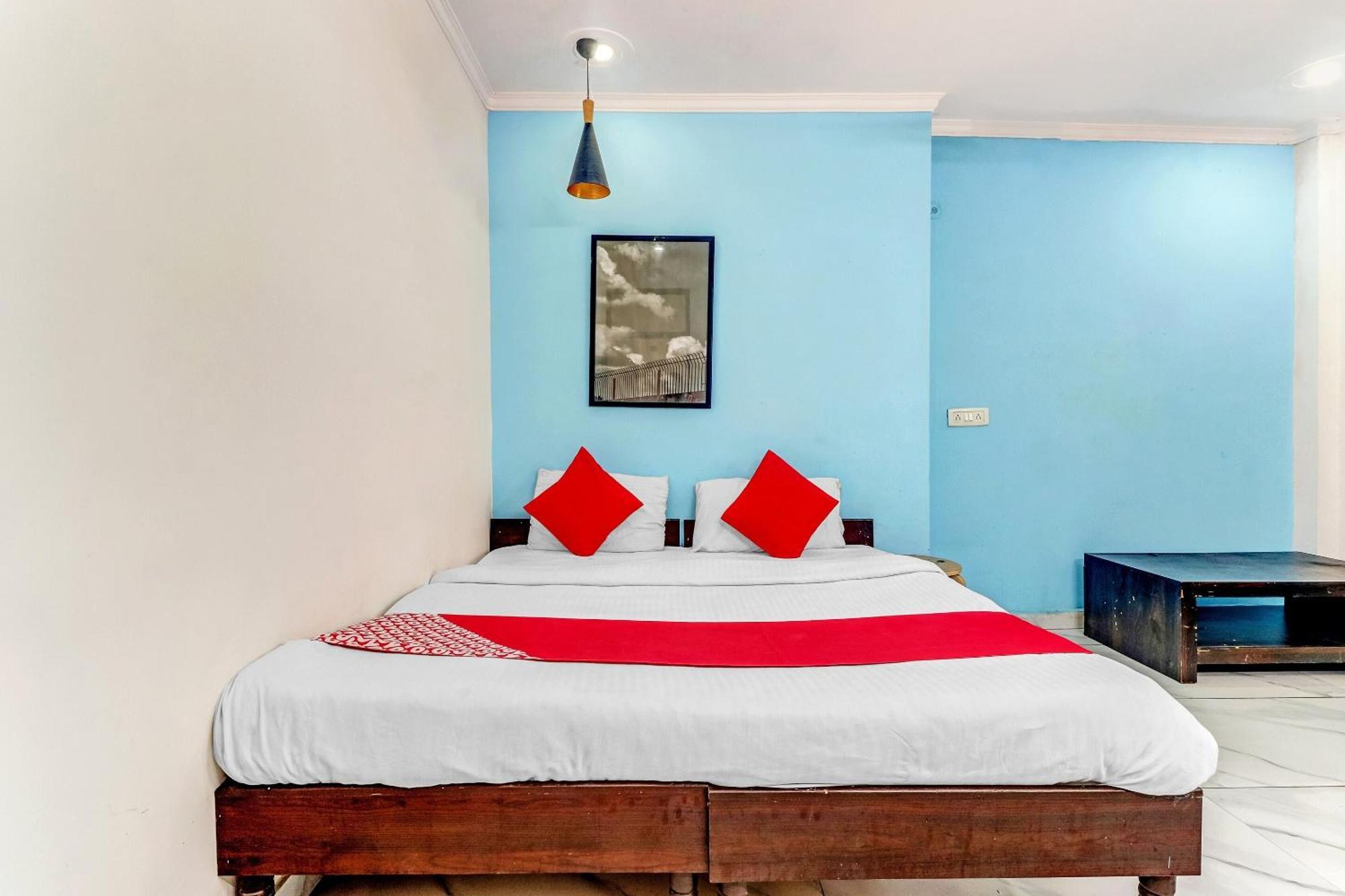 Hotel O Cozy Stay Delhi  Dış mekan fotoğraf