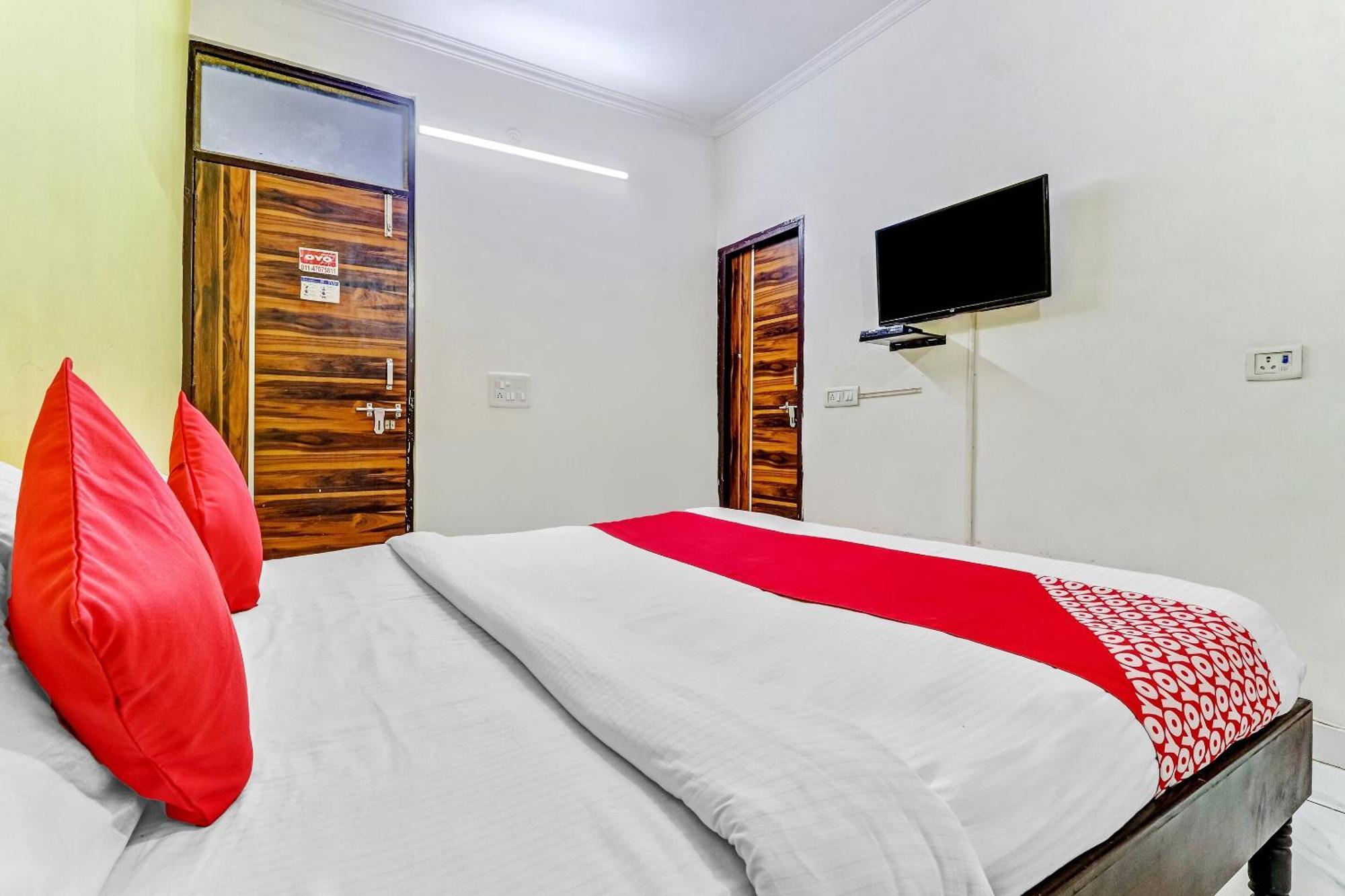 Hotel O Cozy Stay Delhi  Dış mekan fotoğraf