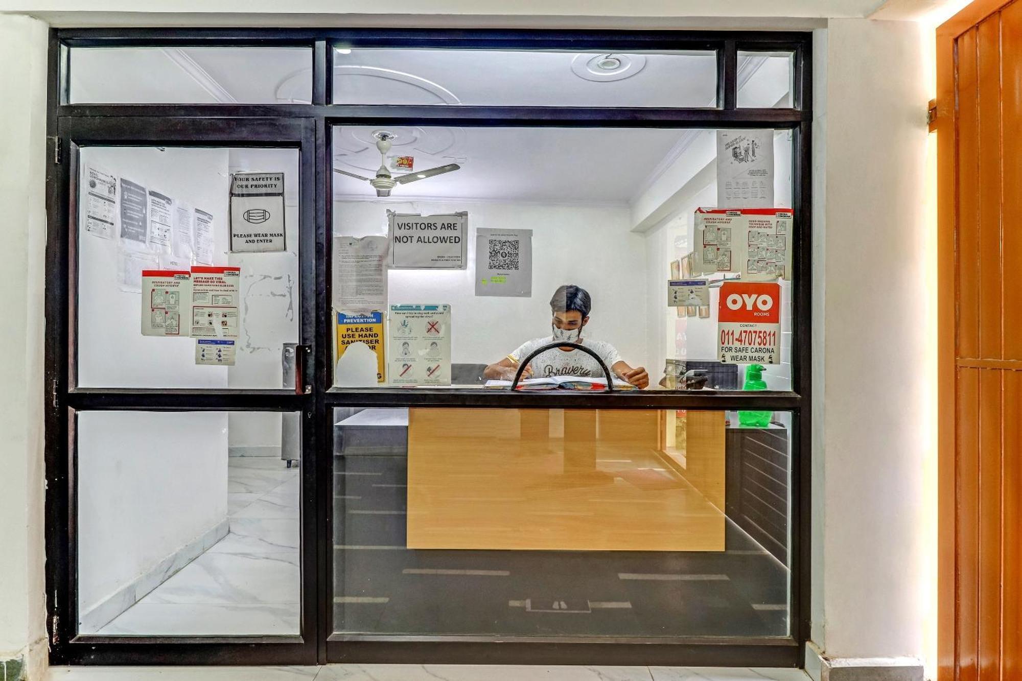 Hotel O Cozy Stay Delhi  Dış mekan fotoğraf